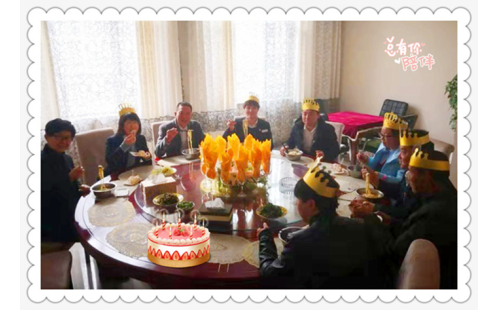 歡聚一堂，喜氣洋洋送祝福
